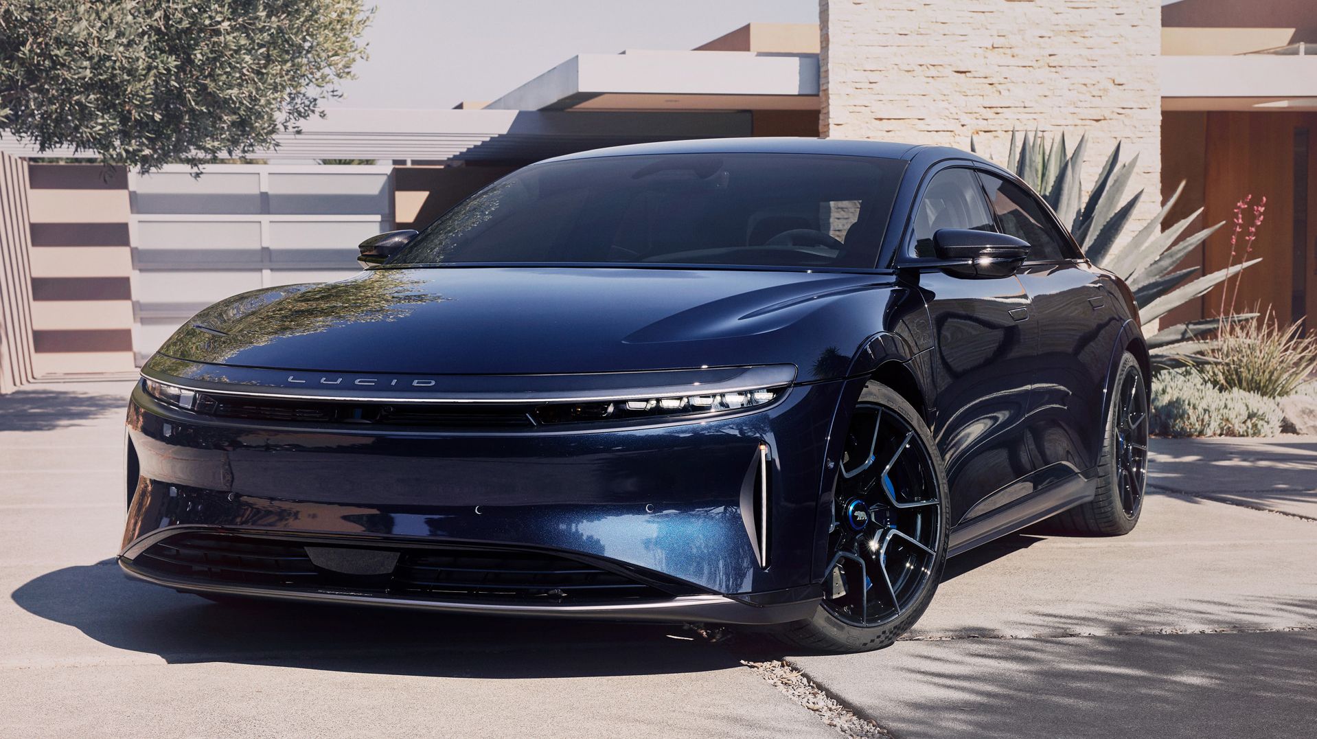 2023 Lucid Air EV charger